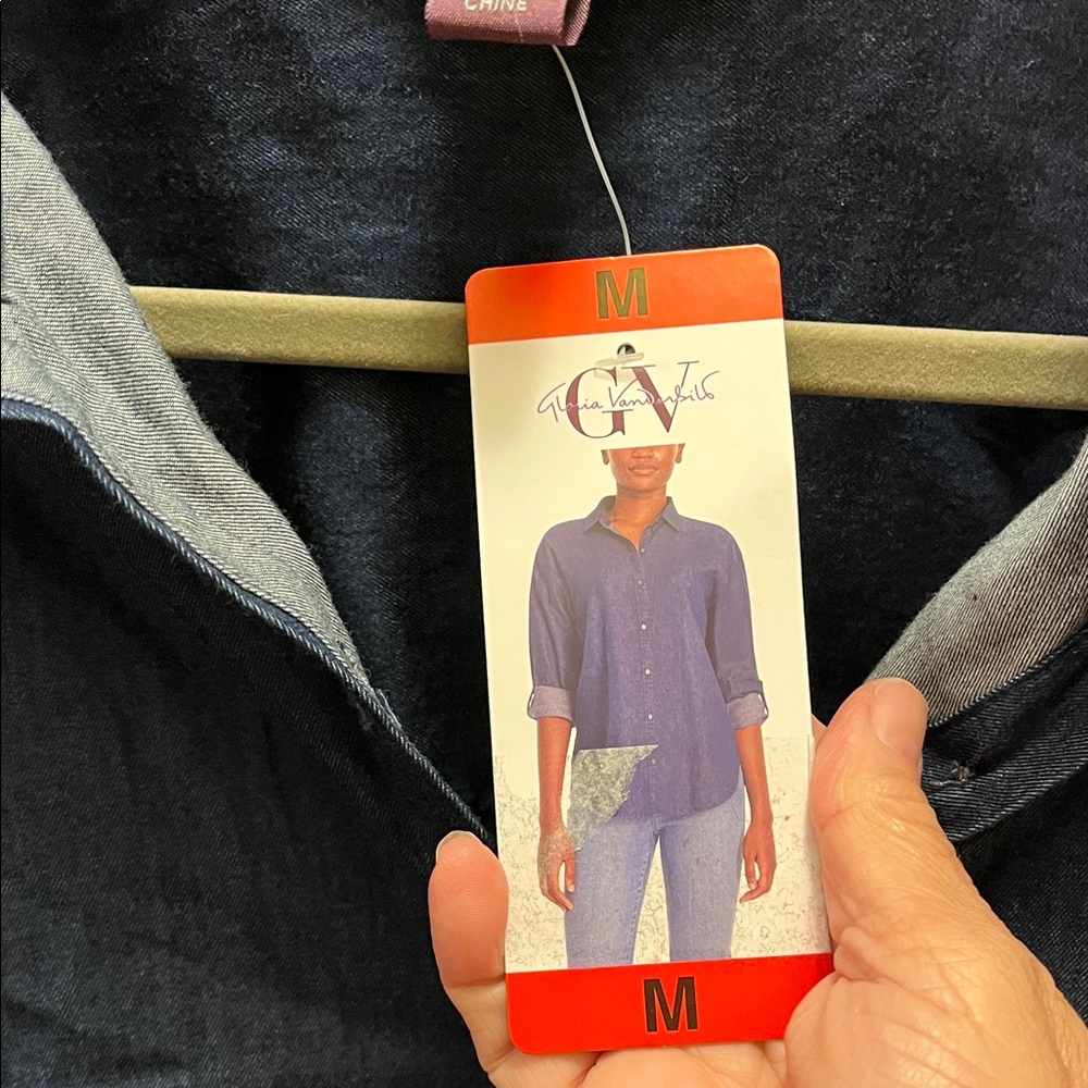 Gloria Vanderbilt Navy Button Down Shirt